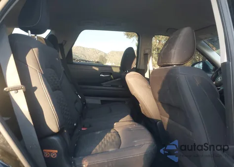 2022 Nissan Pathfinder Sv 2Wd z USA, uszkodzony, nr VIN 5N1DR3BA3NC231345